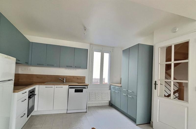 Immeuble - 121 m² - 7 pièces