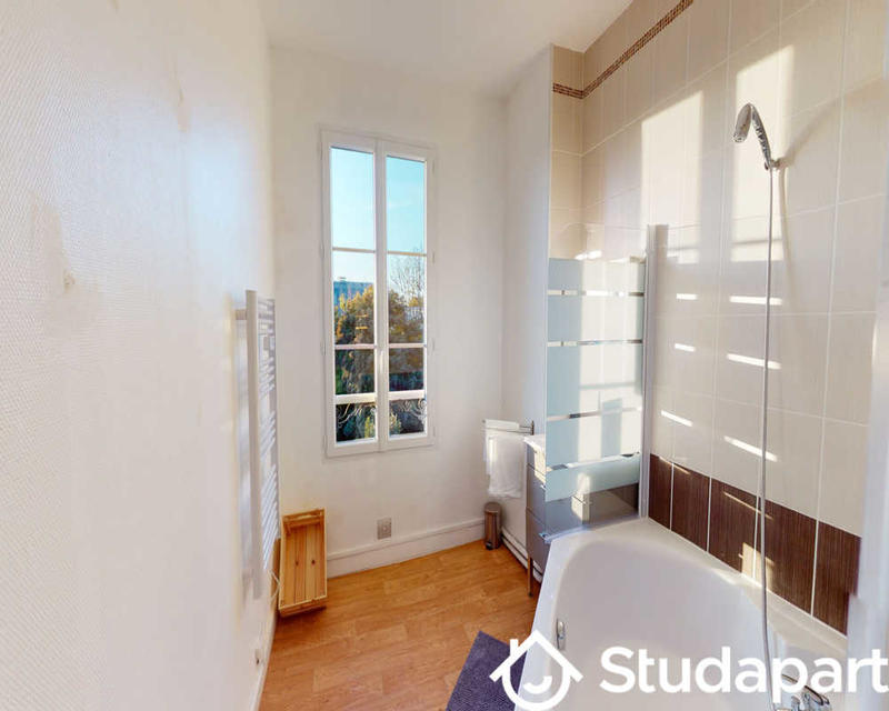 Chambre - 230 m² - 1 pièce