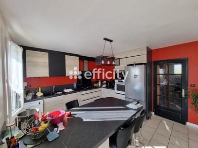 Maison - 144 m² - 7 pièces