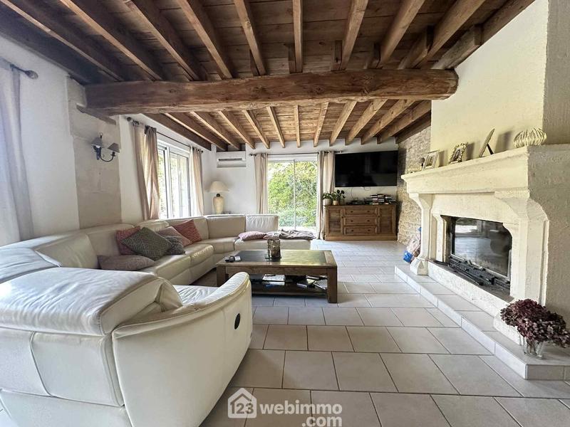 Maison - 255 m² - 8 pièces