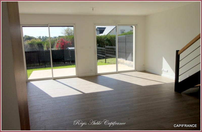 Maison - 94 m² - 5 pièces