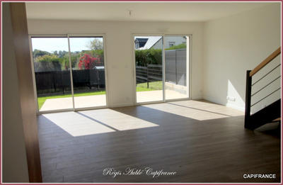 Maison - 94 m² - 5 pièces