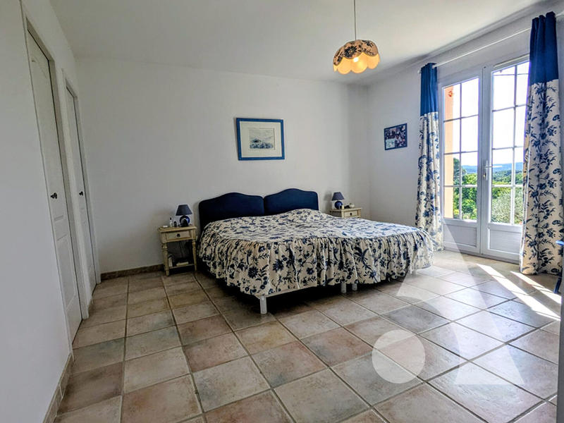 Villa - 142 m² - 5 pièces