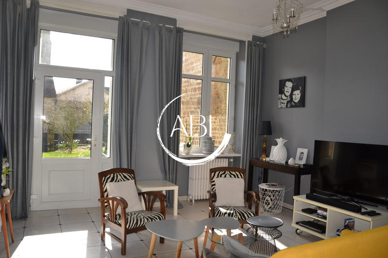 Maison - 160 m² - 8 pièces