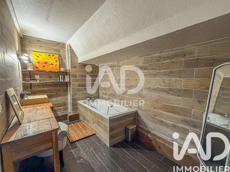 Maison - 173 m² - 7 pièces