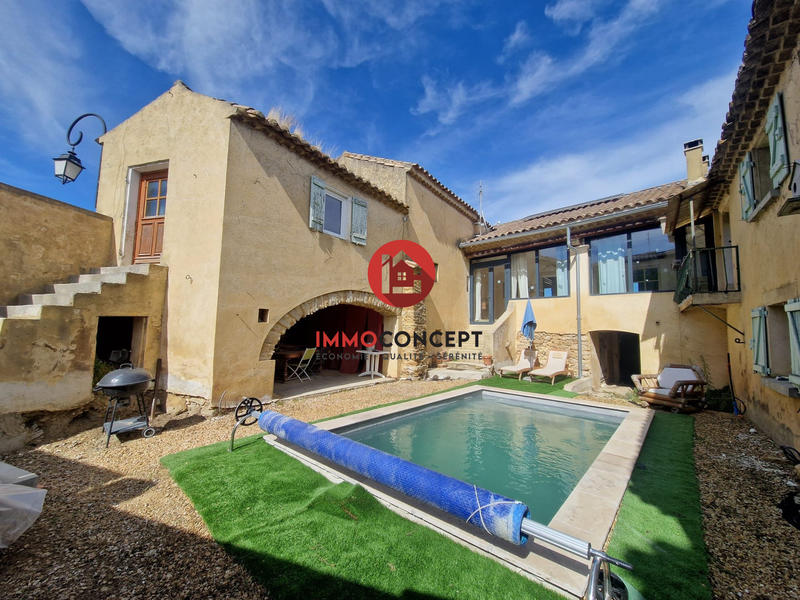 Maison ancienne - 180 m² - 8 pièces