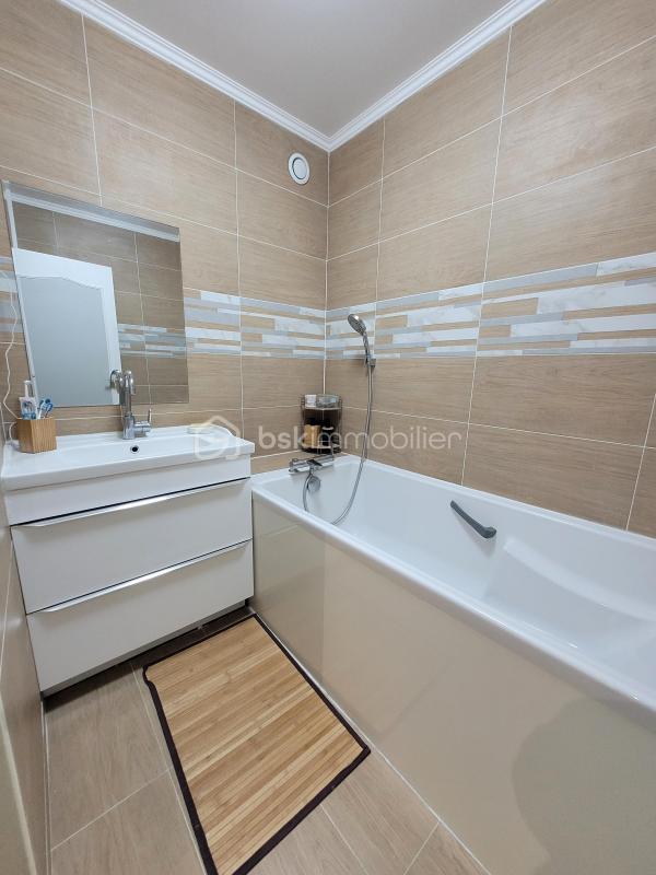 Appartement - 94 m² - 4 pièces