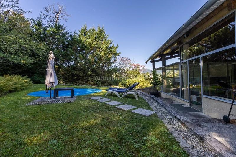 Maison - 102 m² - 4 pièces