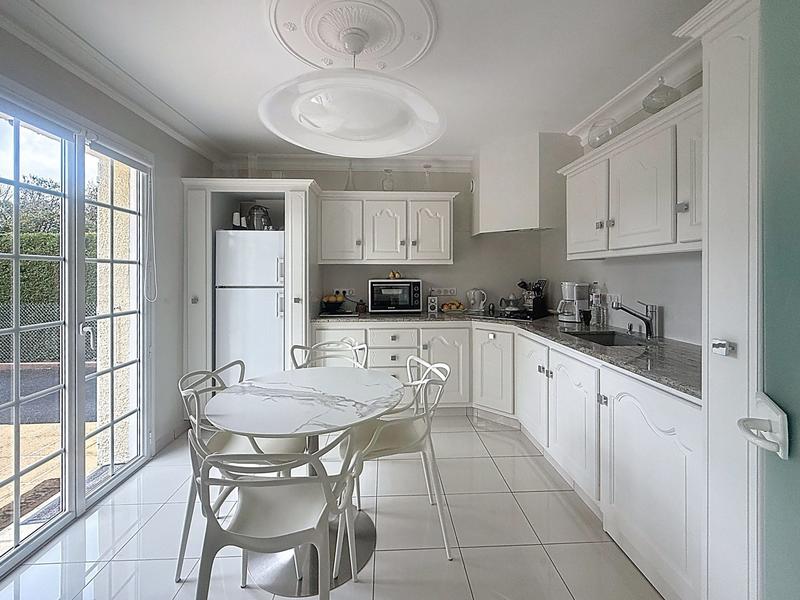 Maison - 111 m² - 5 pièces