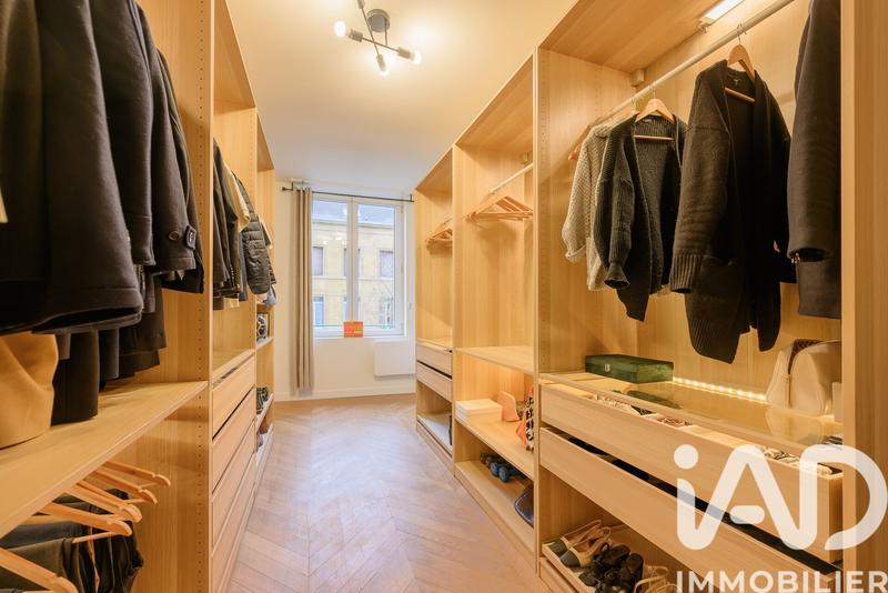 Loft - 129 m² - 5 pièces