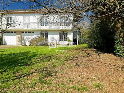 Maison - 160 m² - 6 pièces