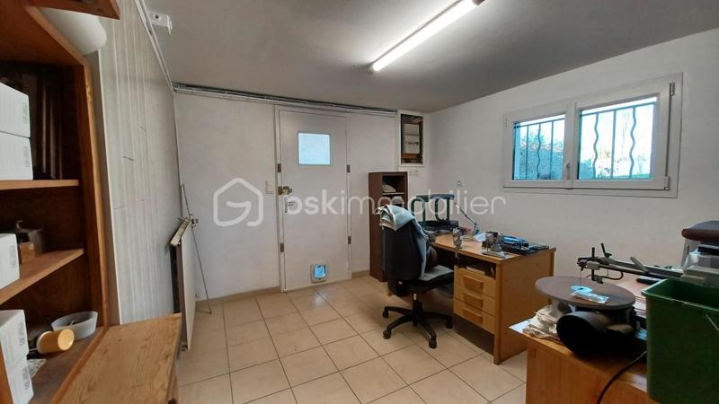 Maison traditionnelle - 145 m² - 9 pièces