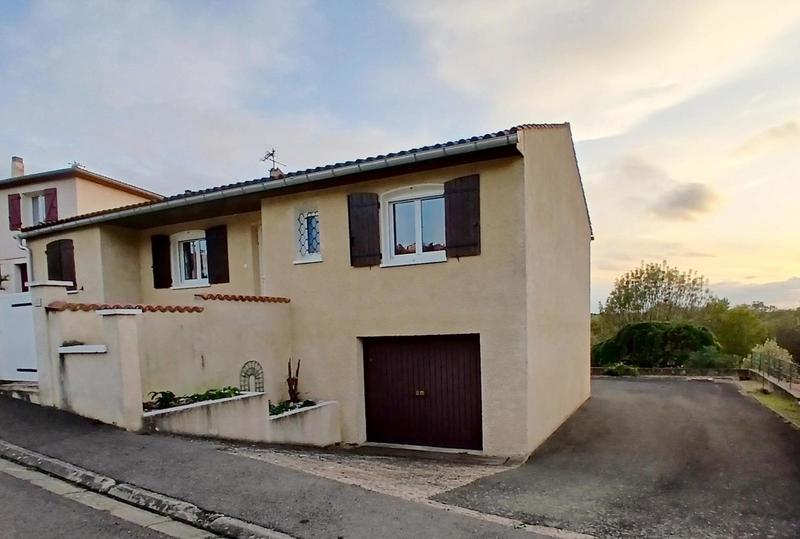 Maison - 102 m² - 5 pièces