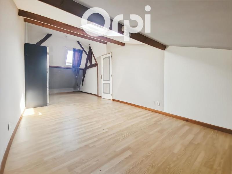 Maison - 102 m² - 4 pièces