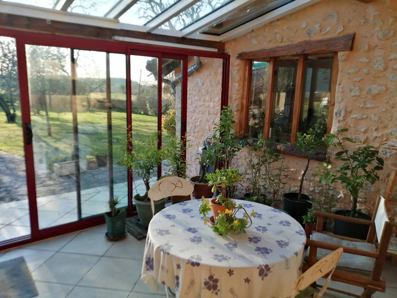 Maison - 232 m² - 8 pièces
