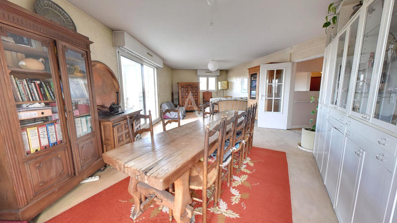 Appartement - 115 m² - 5 pièces