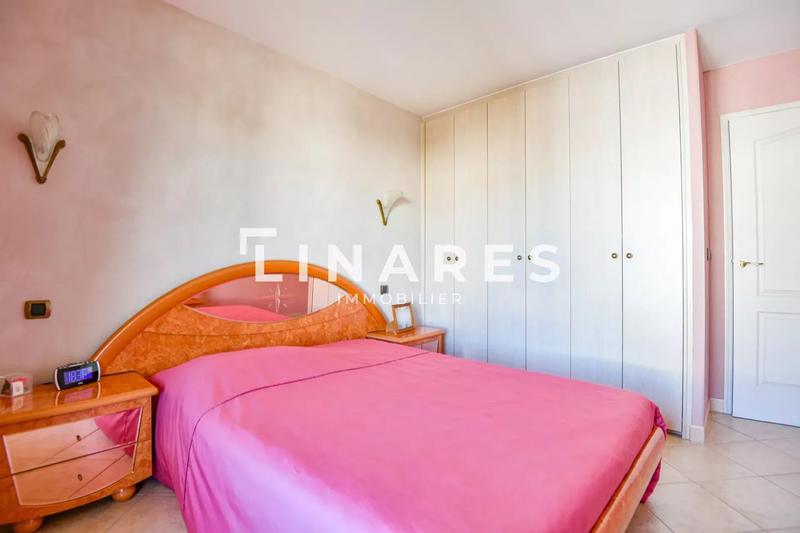 Appartement - 77 m² - 3 pièces