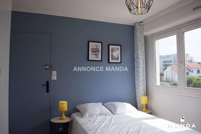 Chambre - 11 m² - 6 pièces