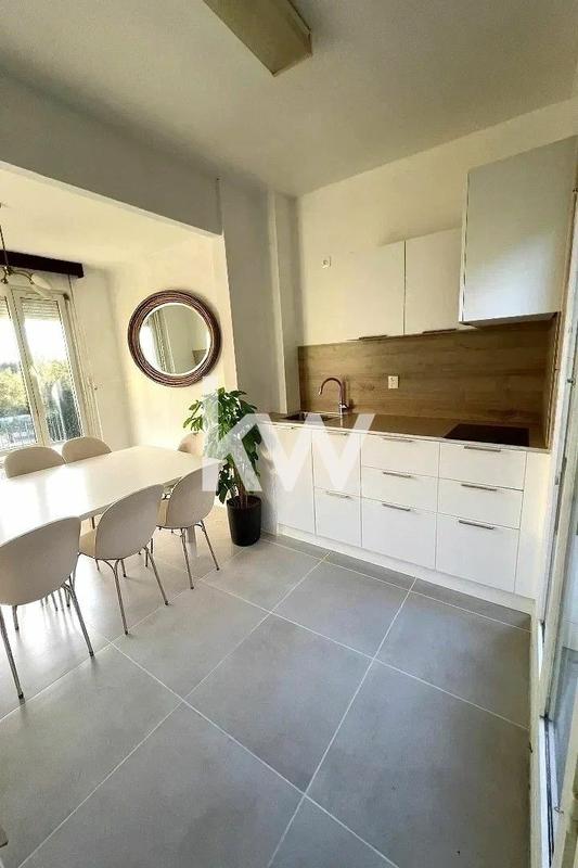 Maison - 88 m² - 5 pièces