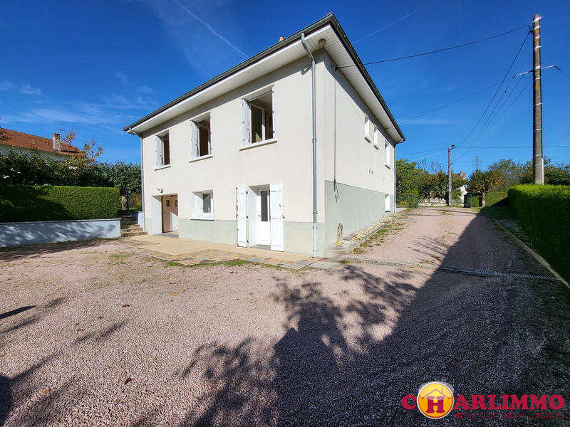 Maison traditionnelle - 134 m² - 5 pièces