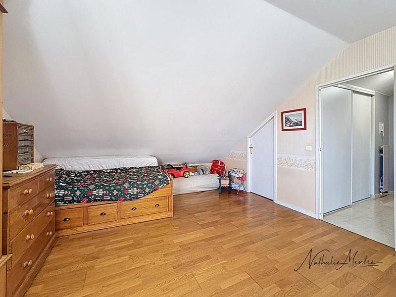 Appartement - 140 m² - 5 pièces