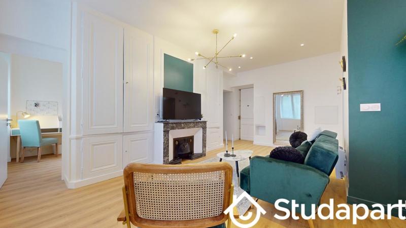 Chambre - 11 m² - 1 pièce