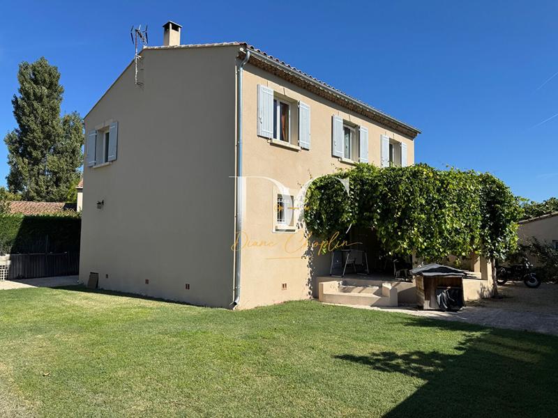 Maison - 182 m² - 5 pièces