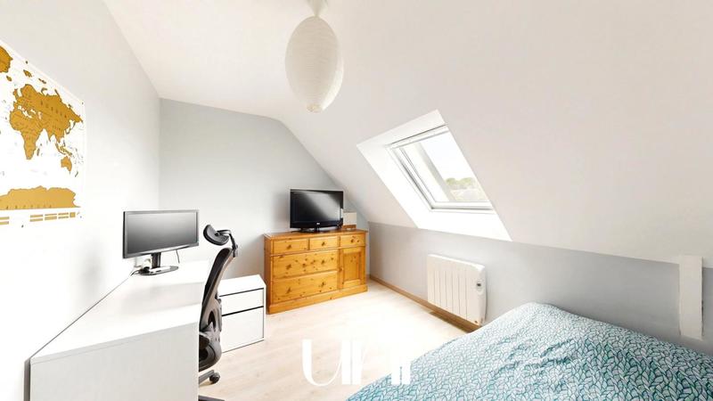 Maison - 95 m² - 5 pièces