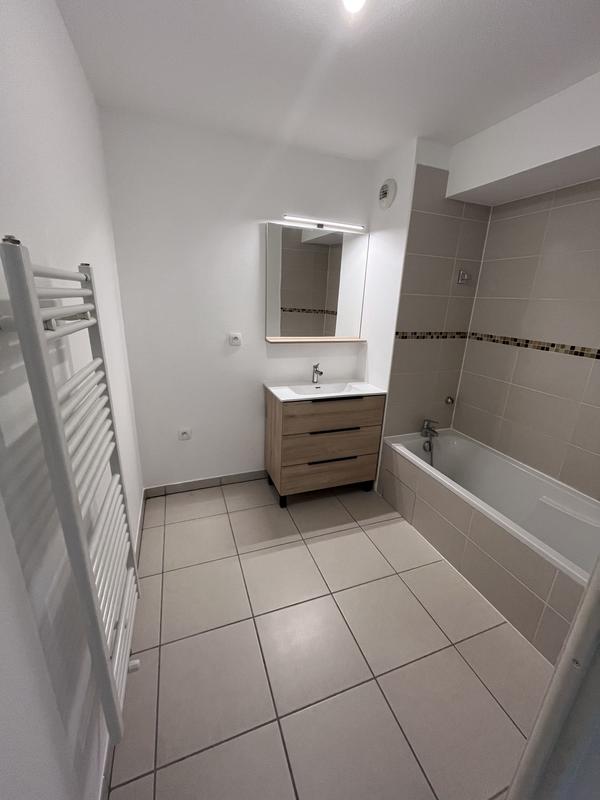 Appartement - 61 m² - 3 pièces