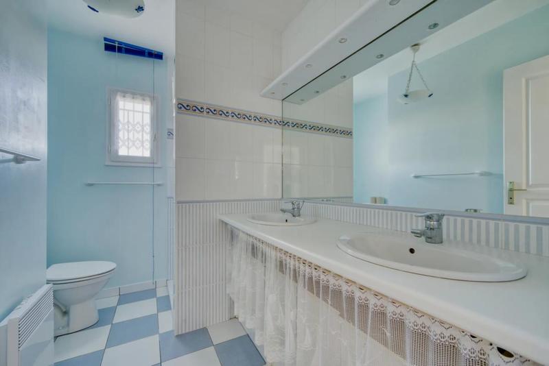 Maison - 111 m² - 6 pièces