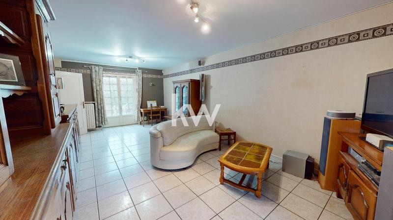 Maison - 120 m² - 8 pièces