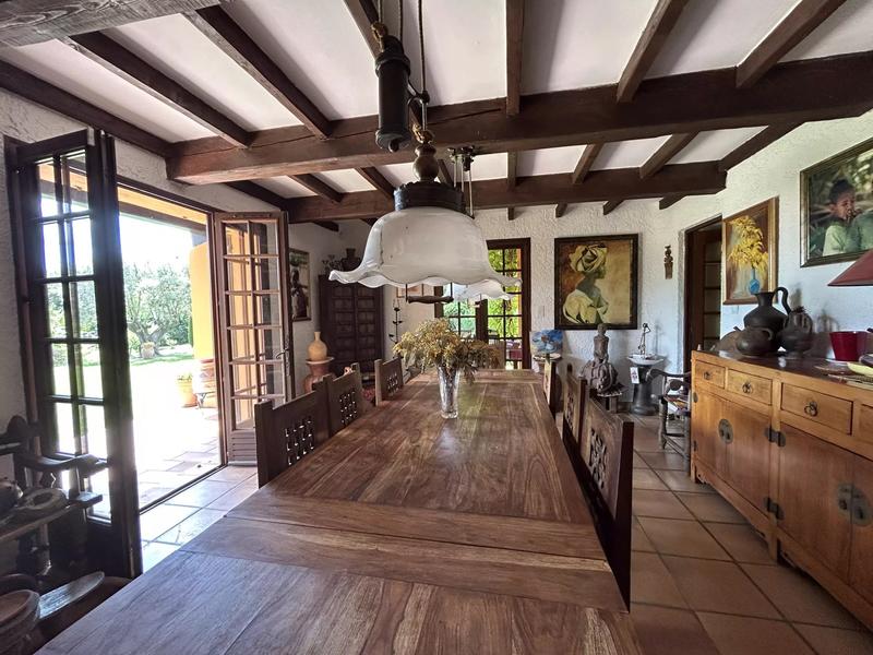 Propriété - 307 m² - 7 pièces