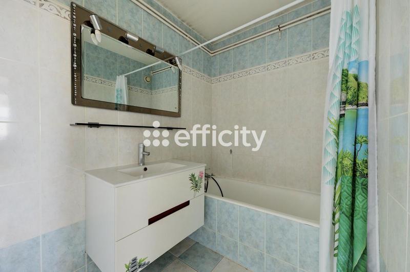 Appartement ancien - 68 m² - 3 pièces