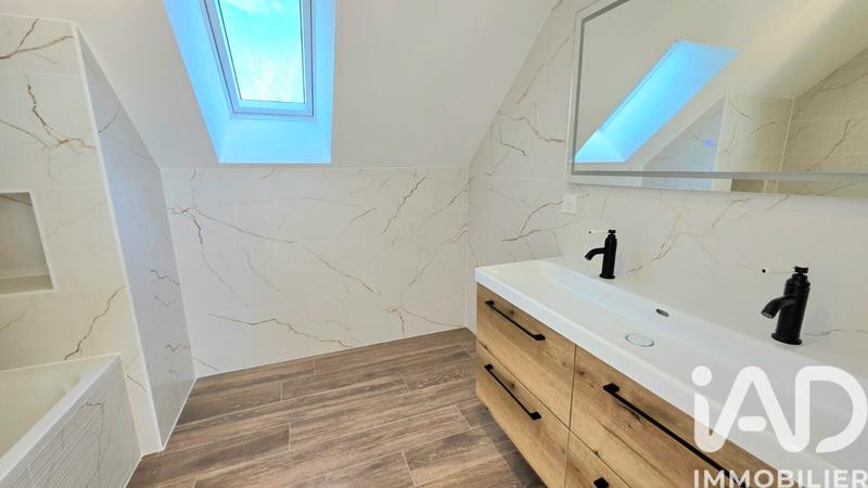 Maison - 130 m² - 5 pièces