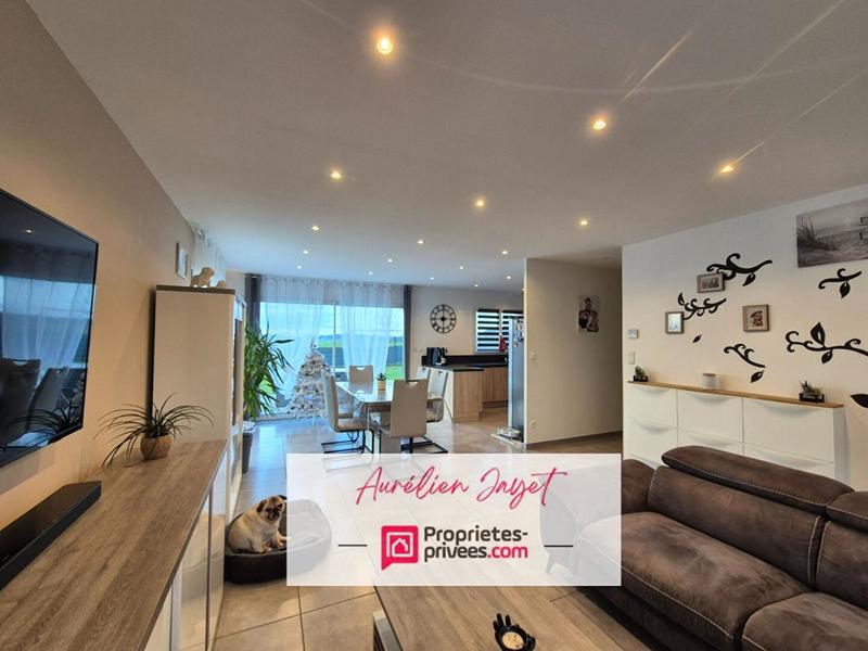 Maison - 102 m² - 5 pièces