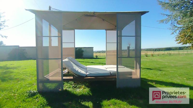 Maison - 351 m² - 18 pièces