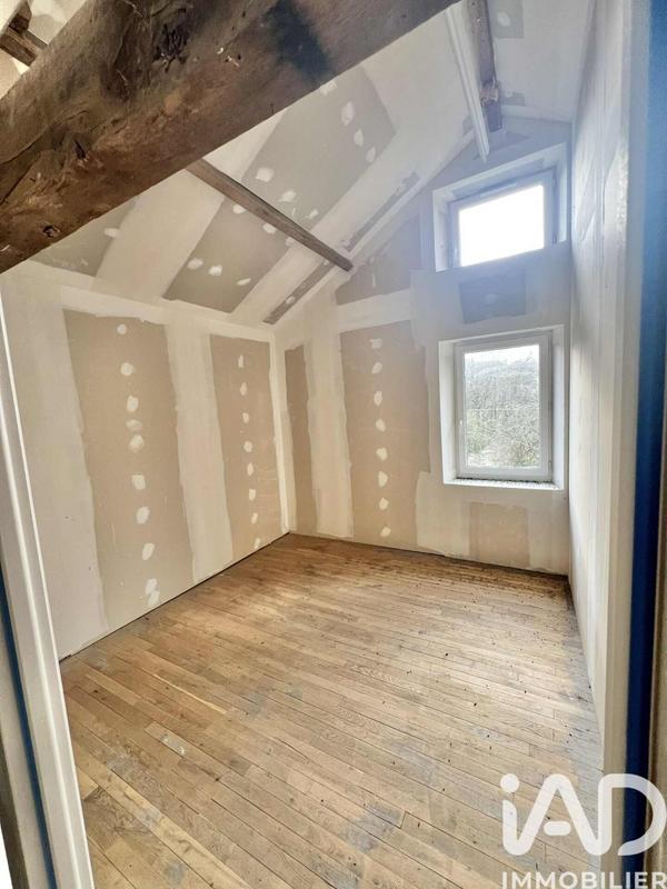 Maison - 558 m² - 20 pièces