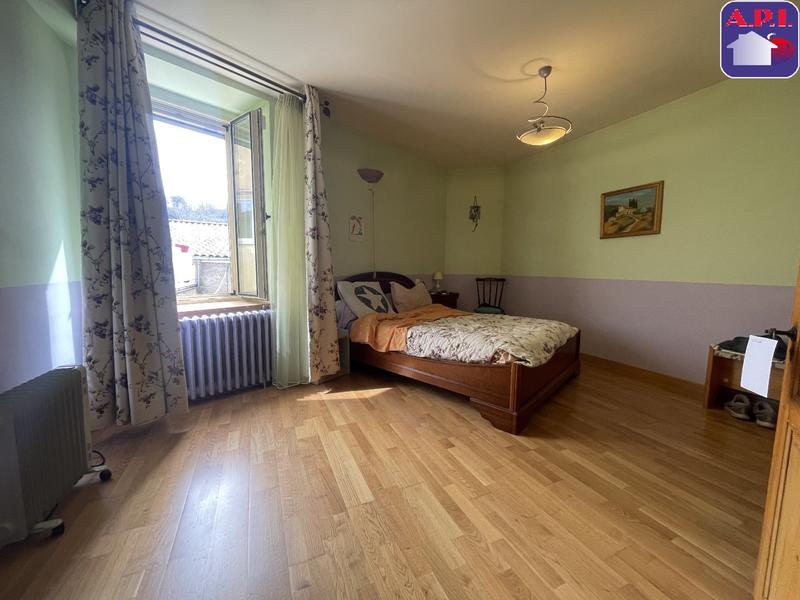 Maison - 223 m² - 10 pièces