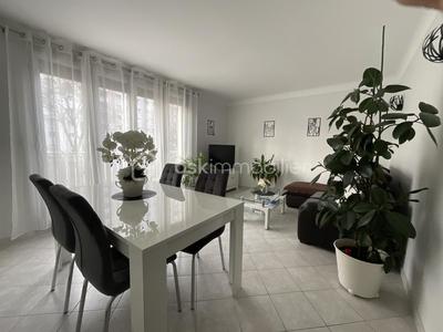 Appartement - 76 m² - 4 pièces