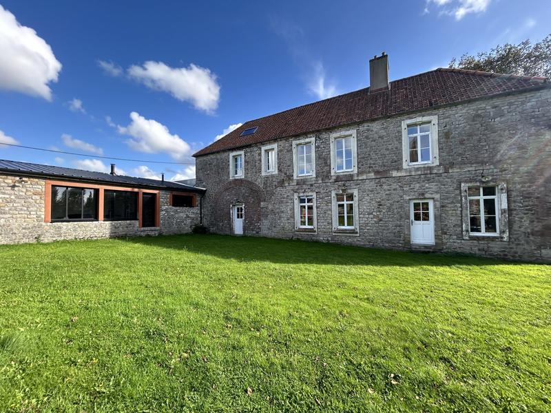 Maison ancienne - 285 m² - 8 pièces