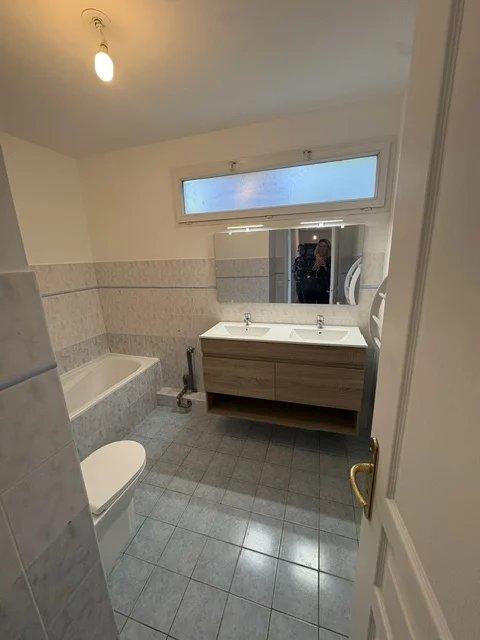 Appartement - 85 m² - 4 pièces