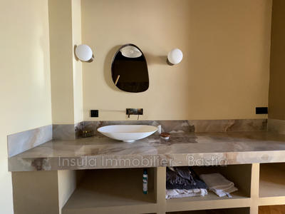 Duplex - 95 m² - 3 pièces