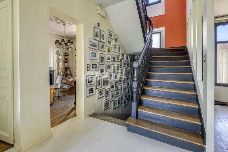 Maison - 198 m² - 10 pièces