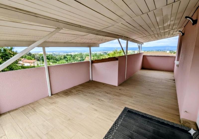 Maison - 95 m² - 4 pièces