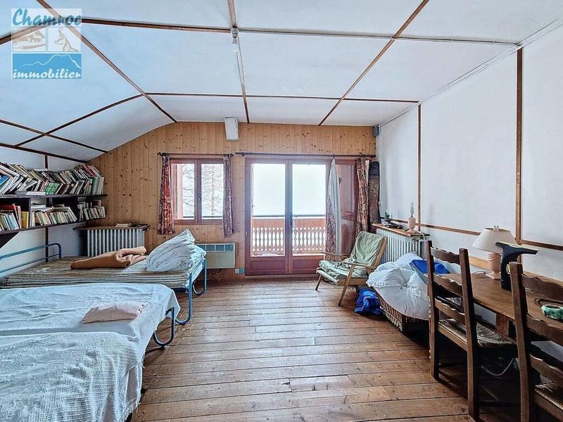 Châlet - 444 m² - 11 pièces