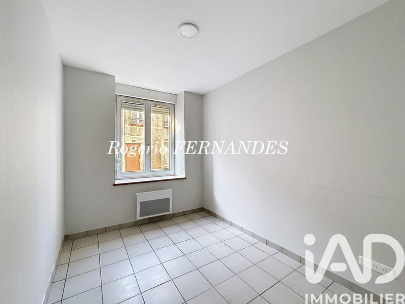 Appartement - 93 m² - 8 pièces