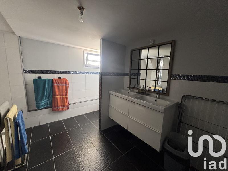 Maison - 249 m² - 8 pièces