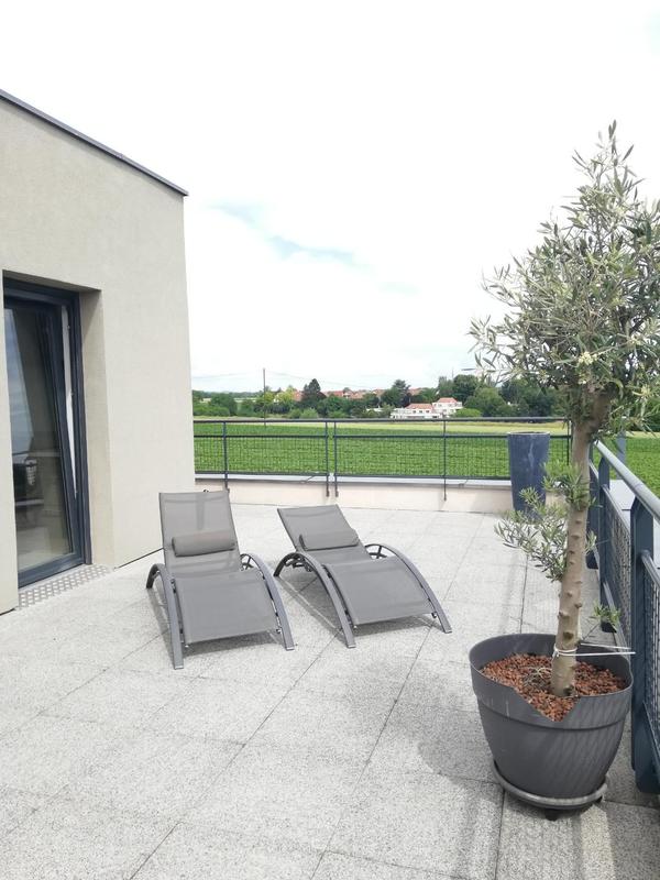 Appartement - 75 m² - 3 pièces