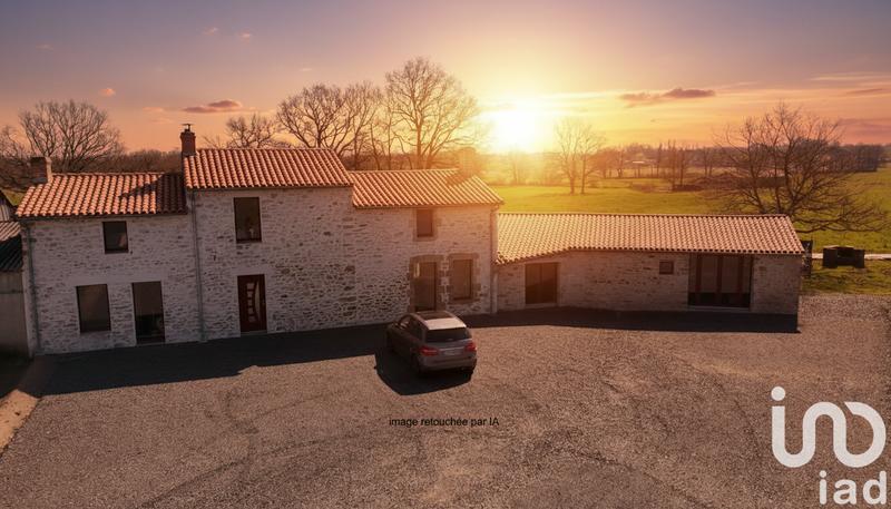 Maison - 200 m² - 8 pièces