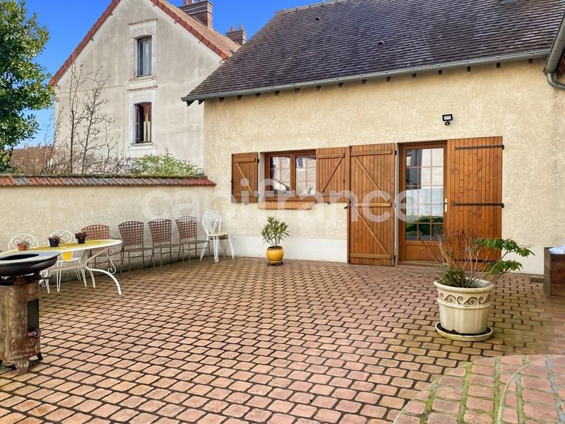 Maison - 171 m² - 8 pièces